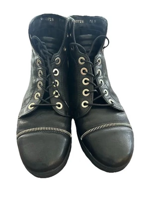 Женские черные кожаные сапоги Stuart Weitzman размер 7,5 гранж вид  - Изображение 1 из 4