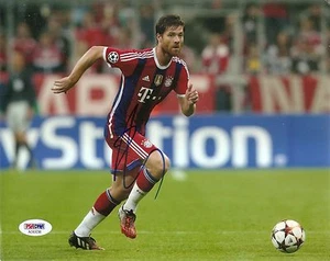 Xabi Alonso Olano Bayern Munich Signed Auto 8x10 PHOTO PSA/DNA COA - Picture 1 of 2