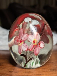 GORGEOUS DESIGNS CHINA ART GLASS FLORAL 3.5" PAPERWEIGHT - Picture 1 of 11