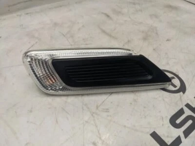 Lámpara indicadora de giro derecho Mini Cooper Clubman 2016-2019 63-13-7-358-466 OEM Foto 1 de 4