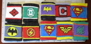 DC COMICS superman batman joker flash wonder woman 10 WRISTBAND SET vending R - Picture 1 of 1