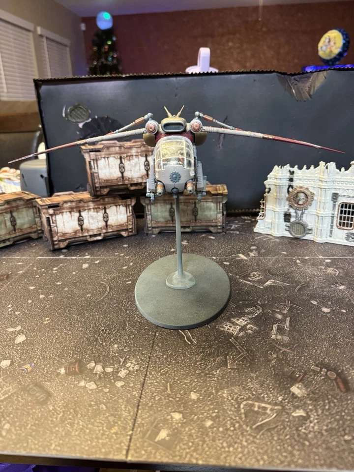 Adeptus Mechanicus Archaeopter una miniatura de juego de mesa de 40 k Foto 1 de 4