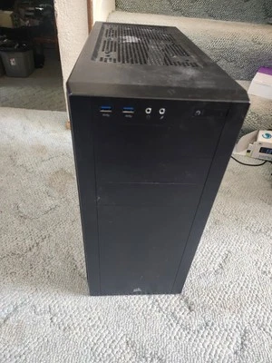 Corsair Carbide 200R Mid Tower ATX Black Case Computer Chassis + Fans SH - Image 1 of 4