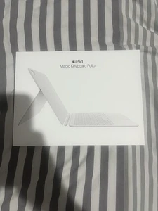 ORIGINAL APPLE MAGIC KEYBOARD FOLIO - IPAD 10. GEN - WEISS - NEU - Bild 1 von 5