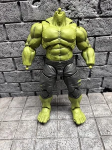 SHF Infinity War Hulk solo corpo foraggio - Foto 1 di 10