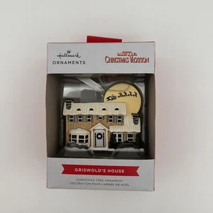 Hallmark National Lampoon ""Vacaciones de Navidad"" GRISWOLD'S HOUSE Adorno NUEVO - Imagen 1 de 4