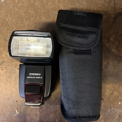 YONGNUO Speedlite YN-560-III Shoe Mount Flash for Canon. Tested, Excellent Cond. - Image 1 of 3