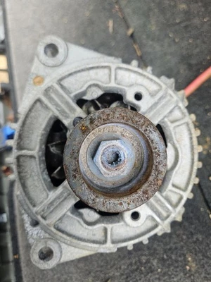 1999 - 2002 LAND ROVER DISCOVERY II 2   ALTERNATOR GENERATOR 130 AMP OEM - Image 1 of 2