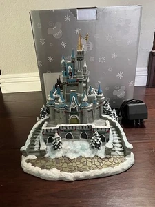 Disney Village Schloss mit Garlin Walt Disney World beleuchtet Weihnachten mit Box - Bild 1 von 9