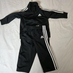 Tuta Adidas nera da pista taglia 12 mesi zip anteriore 2 pezzi usata in ottime condizioni  - Foto 1 di 9