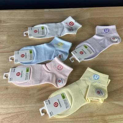 New Women's 5 pairs LULULEMON 34 crew socks size Medium Blue Pink Yellow Purple - Image 1 of 4