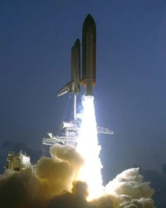 Space Shuttle Endeavours letzter Start - 8" x 10" Fotodruck - Bild 1 von 1