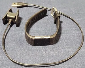 Fitbit Charge 2 Heart Rate Fitness Wristband With Charger •Not Working-4 Parts  - Picture 1 of 7