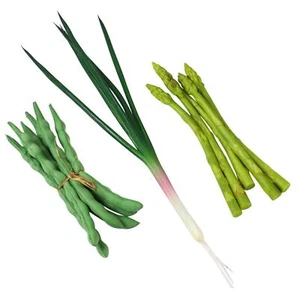 Frijoles y cebolla artificiales al tacto real - utilería de cocina de frutas y verduras falsas - Imagen 1 de 12