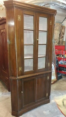 Antiguo gabinete de esquina de pino de 1800 - Hecho a mano - Bien hecho - Hermoso Foto 1 de 4