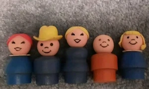 Lot of 5 Vtg 1970s Fisher Price Little People Plastic Heads & Wood Bodies Lot K - Picture 1 of 2