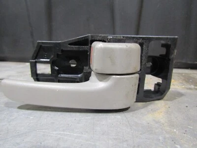 2001-2007 Toyota Highlander OEM passenger side interior door handle 03 04 05 06 - Imagem 1 de 2