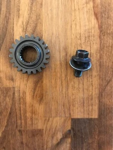 Honda CR250 CR 250 1985 85 OEM transmisión primaria envío el mismo día - Imagen 1 de 2