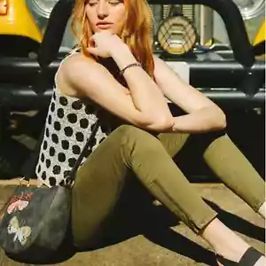 ELLE JAE GYPSET Marquesas Crossbody in Charcoall - Bild 1 von 8