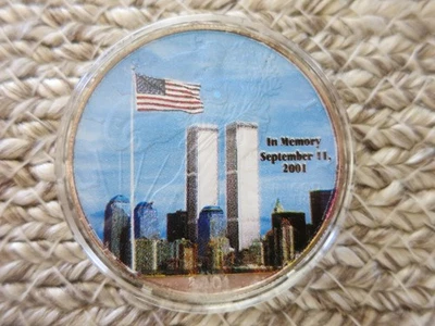 2001 $1 DOLLAR COLORIZED SILVER EAGLE SEPT 11TH TWIN TOWERS "IN MEMORY" - Image 1 of 4