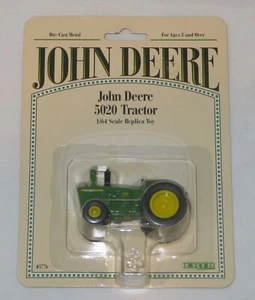 Ertl 1/64 JOHN DEERE 5020 DIESEL TRACTOR - # 5776 - Picture 1 of 6