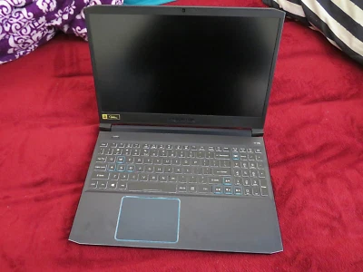 Acer Predator Helios 300 PH315-52 - Image 1 of 4