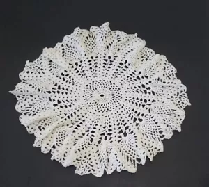 Vintage handgehäkeltes Deckchen Baumwolle Spitze rund 14" - Bild 1 von 4
