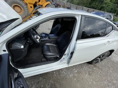 Nissan Altima 2019-2024 basculante izquierdo con poste blanco PC:QAB 2,5 L AWD 56 K SR 48714 Foto 1 de 4