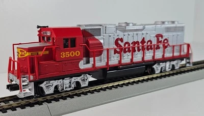 HO Life Like GP38 Santa Fe Diesel Locmotive #3500 - Image 1 of 4