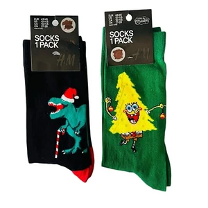 Juego de 2 calcetines navideños Bob Esponja y Dinosaurio de Navidad talla 10-11,5 - Imagen 1 de 4
