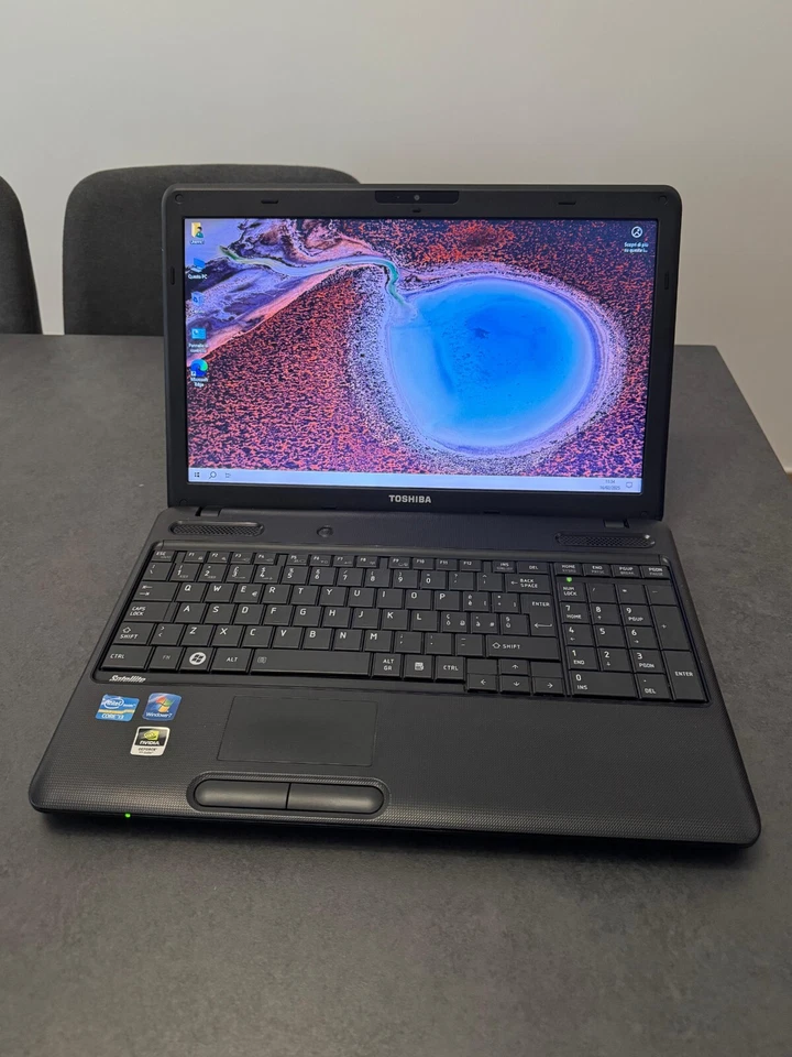 Toshiba C660-2QZ (Intel i3-2350M + Ram 6GB + HDD 500GB) - Immagine 1 di 4