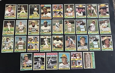 1976 Topps PITTSBURGH PIRATES Complete TEAM Set 33 WILLIE STARGELL Dave PARKER - Image 1 of 4