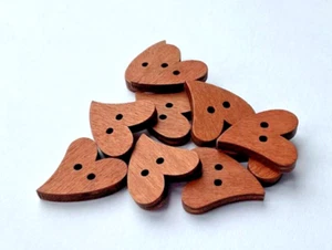 10 herzförmige Holzknöpfe, mittelbraun Holzherzen Knopf zum Stricken, Karte - Bild 1 von 6