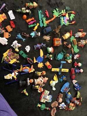 kinder surprise egg chupa chups toys figurines set 1990-2000 lion king snoopy - Image 1 of 4