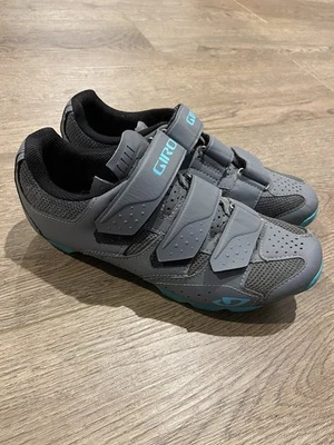 Zapatos de ciclismo para mujer Giro Techne talla EU 39 US 7.5 UK 5.5 azul y gris Foto 1 de 4