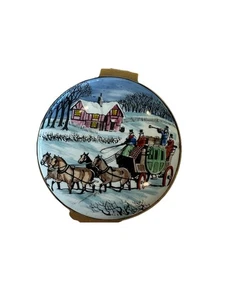 Caja de baratijas esmaltes CRUMMELS Navidad carro de caballos escena de nieve 1977 - Imagen 1 de 5