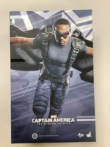 Figura Halcón Soldado de Invierno Capitán América Hot Toys MMS245 escala 1/6 - Imagen 1 de 3