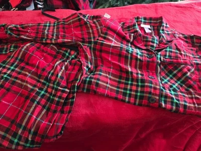 Pijama MUJER ROJO XS 2 Piezas Cálido Suave Cuadros Wondershop en Target BUFFALO Foto 1 de 4