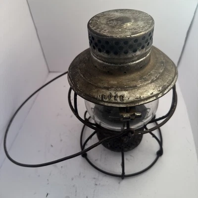 MoPac Missouri Pacific Lines Handlan Lantern w/ Globe - Image 1 of 4