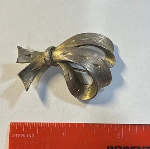 Vintage JJ Gold Tone Textured Bow Brooch Signed Jonette Jewelry USA - Picture 1 of 6