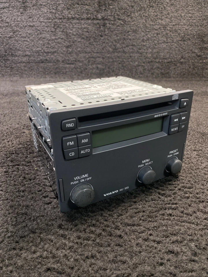 Volvo S40 2004 AM/FM reproductor de CD radio estéreo OEM P30623408 Foto 1 de 4