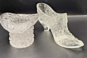 Juego de estatuillas de vidrio transparente Fenton vintage sombrero de copa y zapato victoriano margarita y botones - Imagen 1 de 24