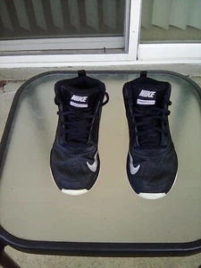 Nike Team Hustle D7 Multi-Color Sneakers Size 1Y # 747999-001 - Picture 1 of 8