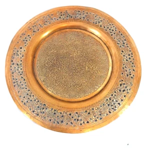 Bandeja antigua islámica de Cachemira india perforada grabada revestida de cobre plato plato - Imagen 1 de 7