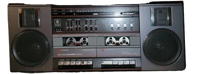Altavoces desmontables de colección Ge Boom Box AM FM Radio Cassette Modelo 3-5682a Blasters Foto 1 de 3