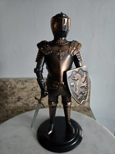 Vintage Old world suit of armor copper KNIGHT figurine - Picture 1 of 6