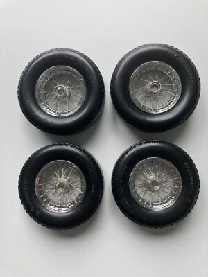 IXO / AGORA  Mercedes W196 1:8  Moss/Fangio  Bau der „richtigen“ Speichenräder ! - Bild 1 von 4