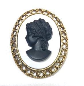 Vintage White & Black Glass Cameo Mourning Brooch Germany - Picture 1 of 3