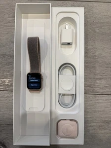 Apple Watch Series 4 GPS 40mm Aluminum Case A1977 Rose Gold with Pink Sand Sport - Photo 1 sur 5