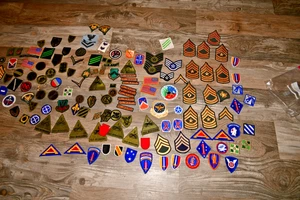 Lote de 139 parches militares del ejército de Estados Unidos - Imagen 1 de 7